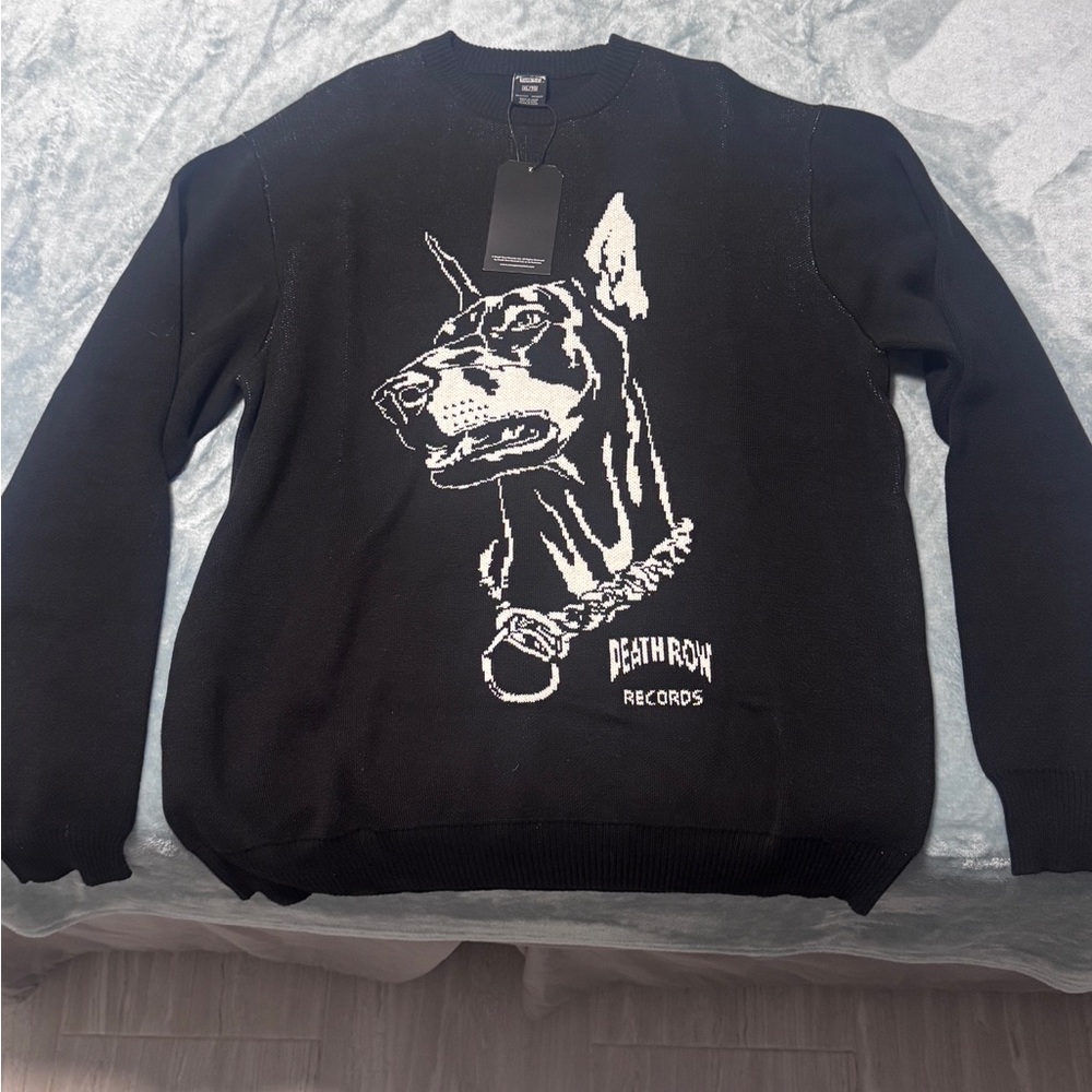 Black Sweater with Minimalist Doberman Design/ deathrow records - snoop dog